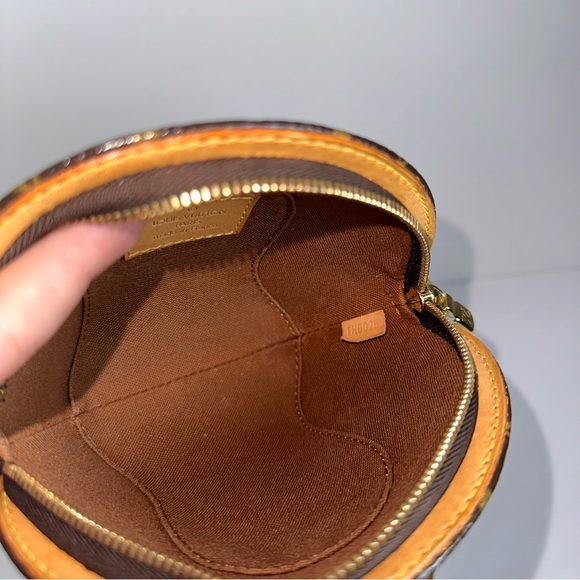 Louis Vuitton Monogram Mini Ellipse Wristlet Clutch - Picture 12 of 14